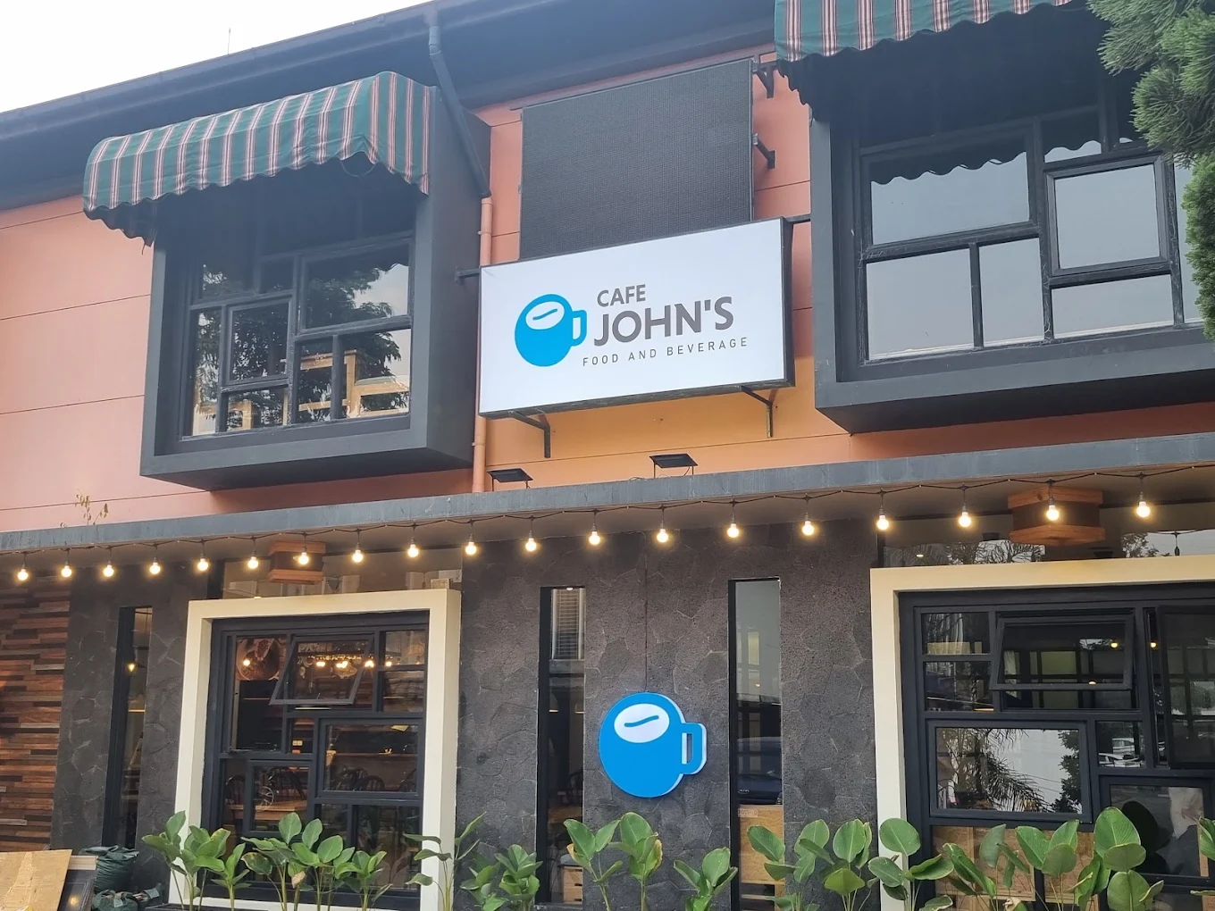 Cafe Johns